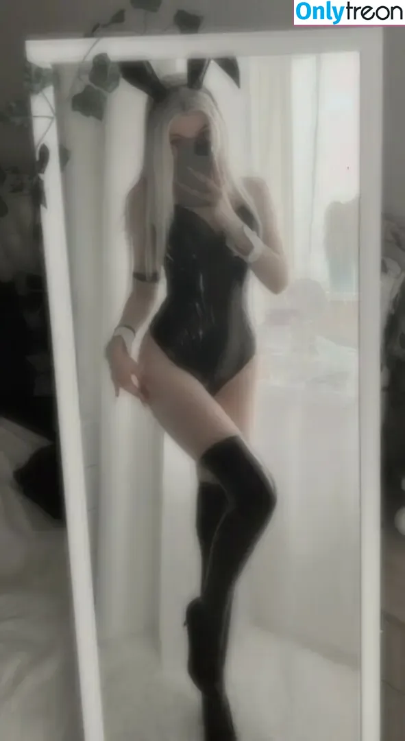 Tontsacu.ra nude photo #0014 (tontsacura)