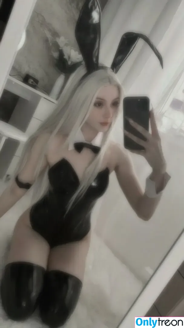Tontsacu.ra nude photo #0015 (tontsacura)