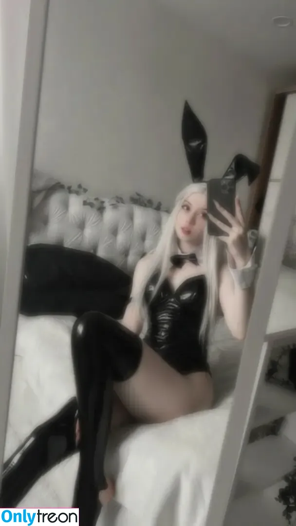 Tontsacu.ra nude photo #0017 (tontsacura)