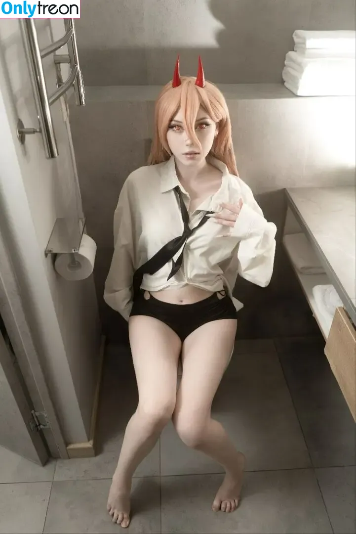 Tontsacu.ra nude photo #0030 (tontsacura)
