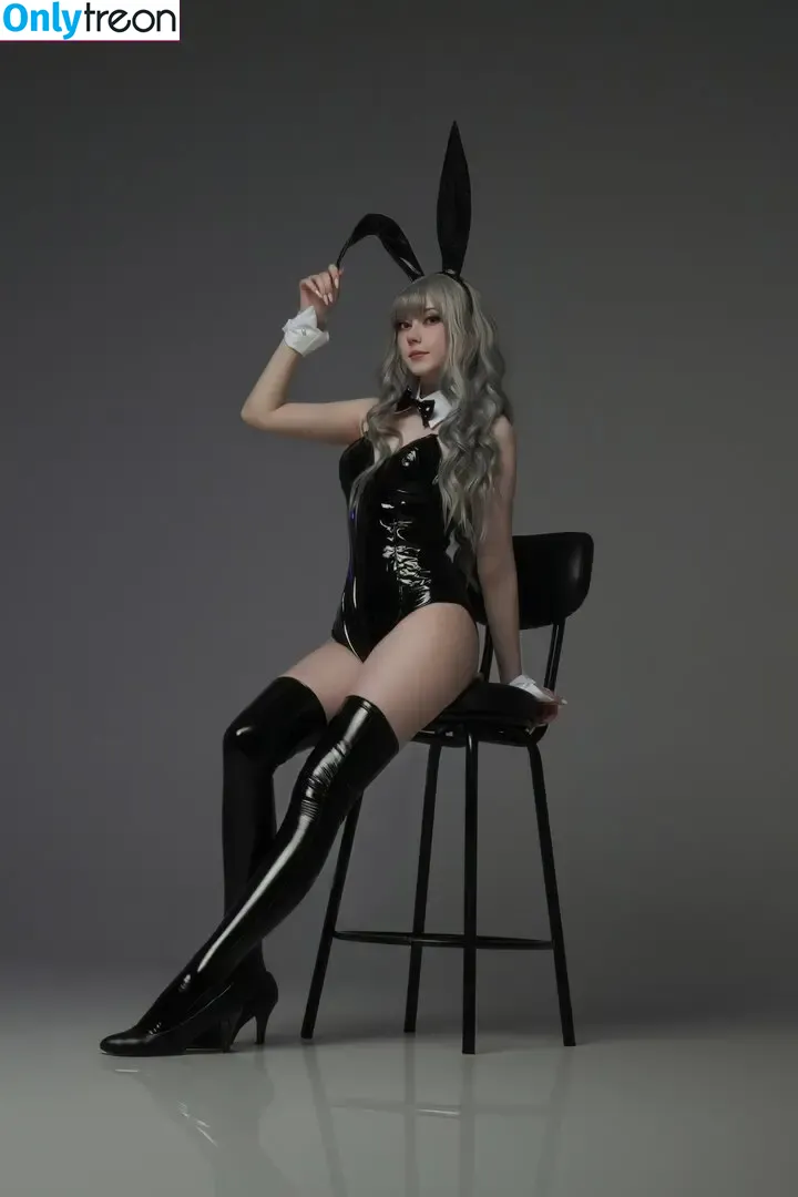 Tontsacu.ra nude photo #0043 (tontsacura)