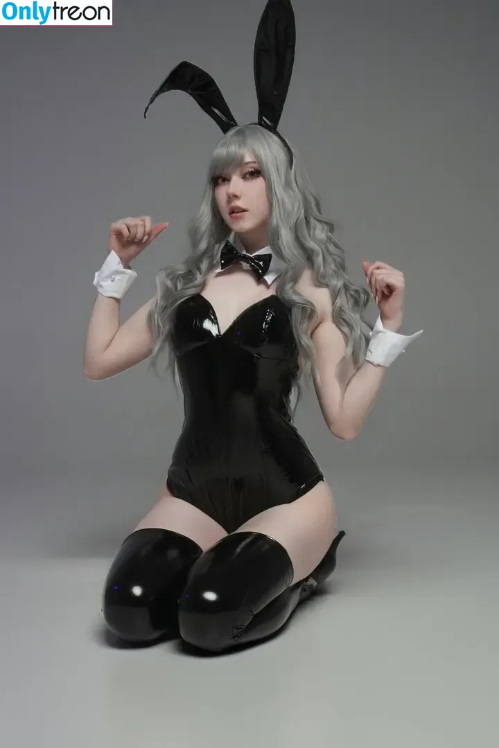 Tontsacu.ra nude photo #0045 (tontsacura)