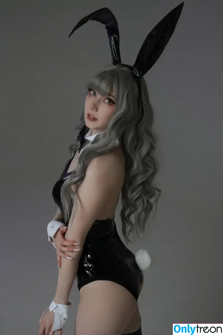 Tontsacu.ra nude photo #0049 (tontsacura)