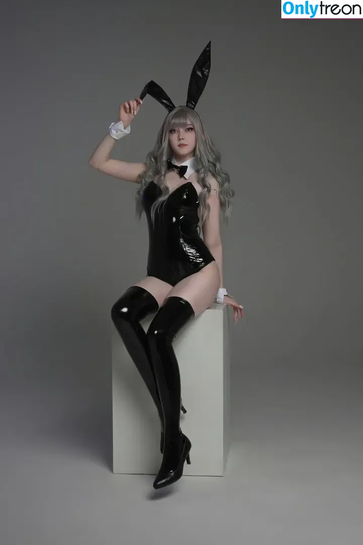 Tontsacu.ra nude photo #0057 (tontsacura)