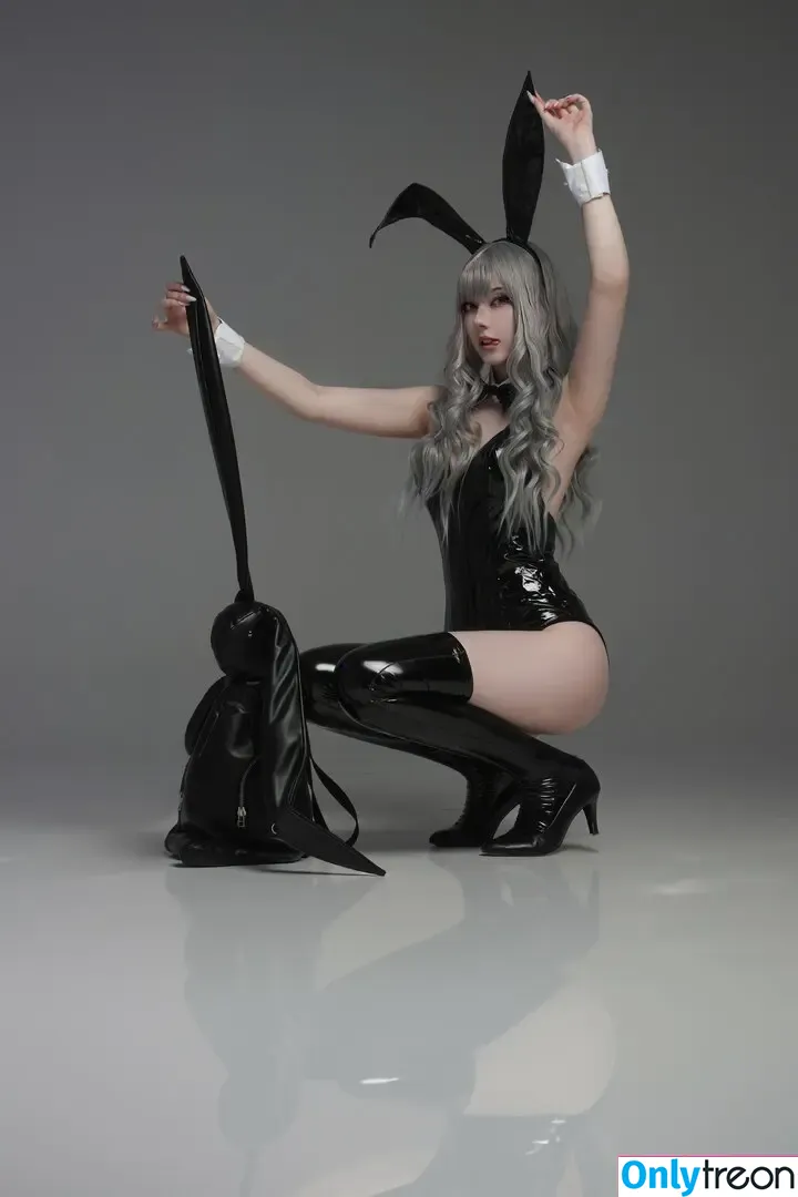 Tontsacu.ra nude photo #0062 (tontsacura)