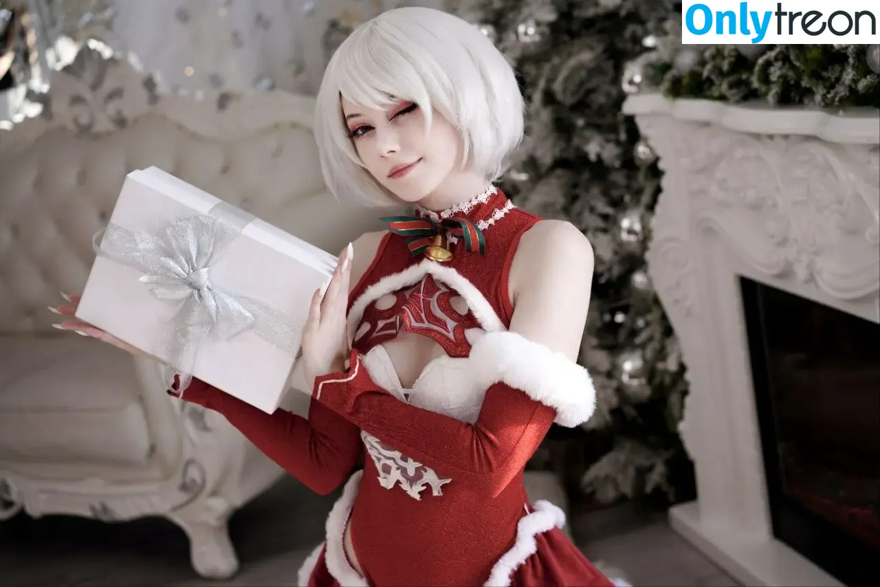 Tontsacu.ra nude photo #0092 (tontsacura)