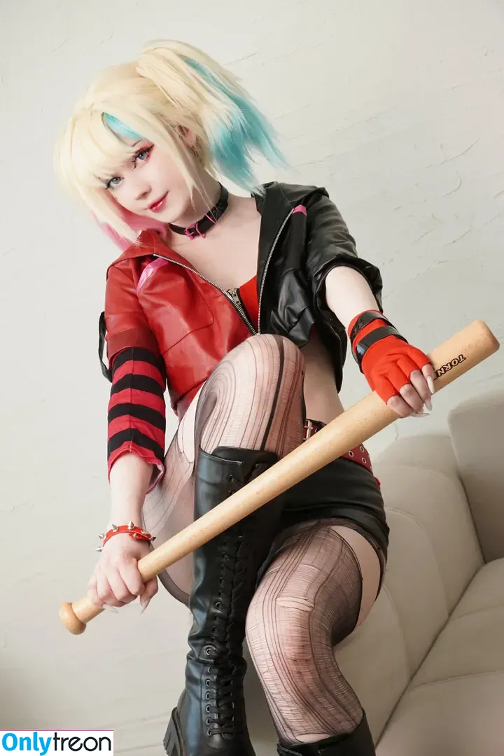 Tontsacu.ra nude photo #0125 (tontsacura)