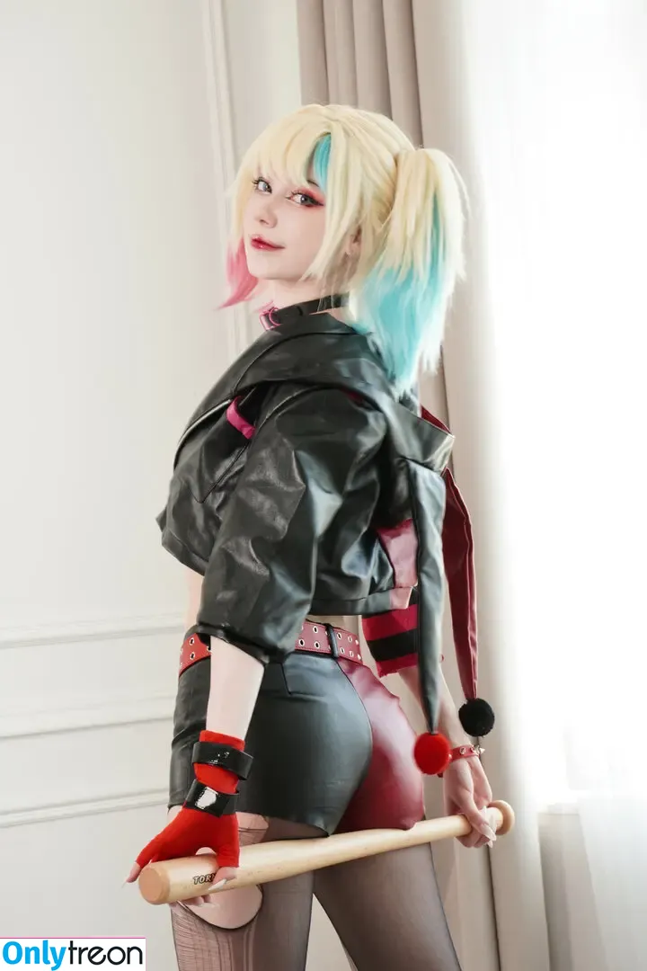 Tontsacu.ra nude photo #0126 (tontsacura)