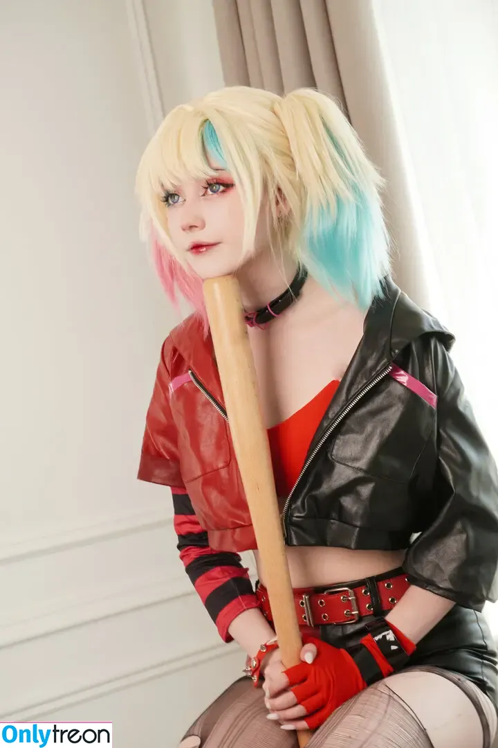 Tontsacu.ra nude photo #0129 (tontsacura)