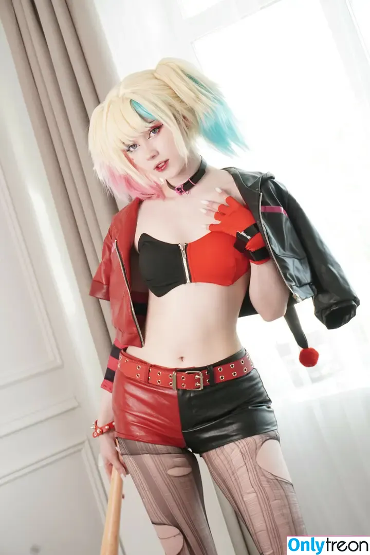 Tontsacu.ra nude photo #0134 (tontsacura)