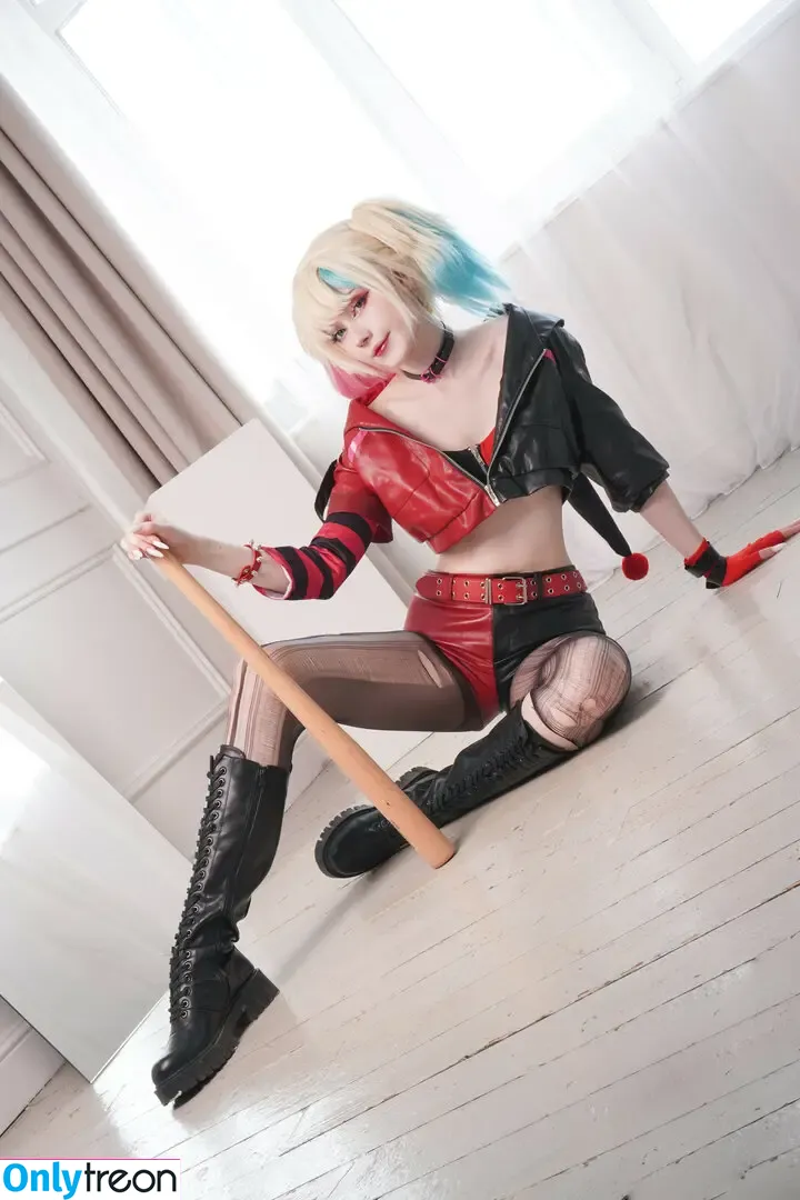 Tontsacu.ra nude photo #0136 (tontsacura)