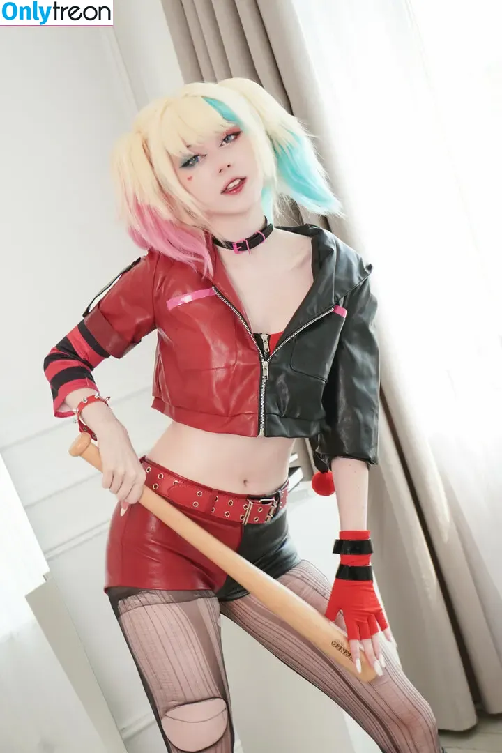 Tontsacu.ra nude photo #0138 (tontsacura)