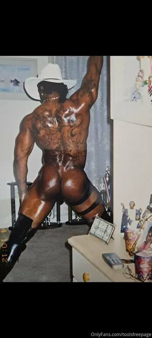 toolsfreepage / og_funkypage nude photo #0239