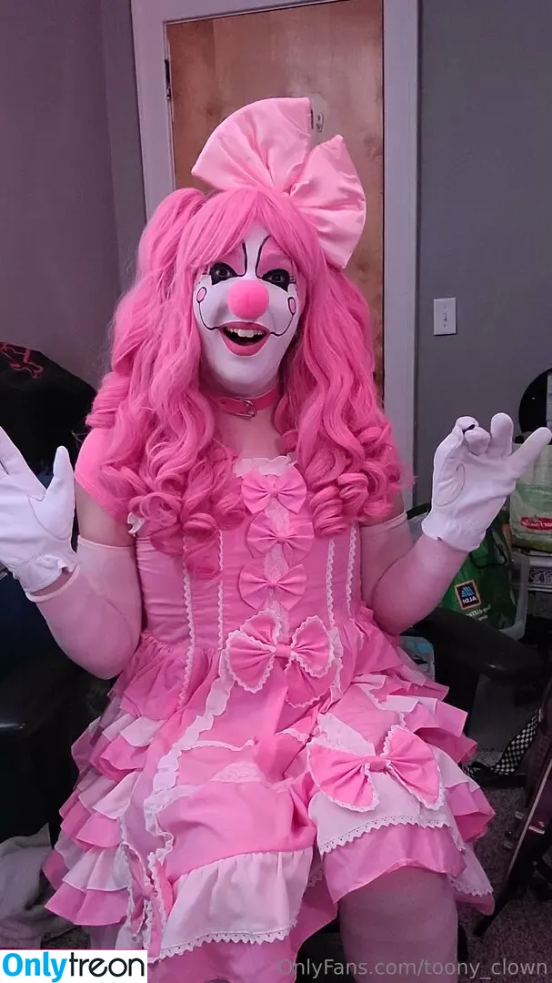 toony_clown голая photo #0269 (toony_clown)