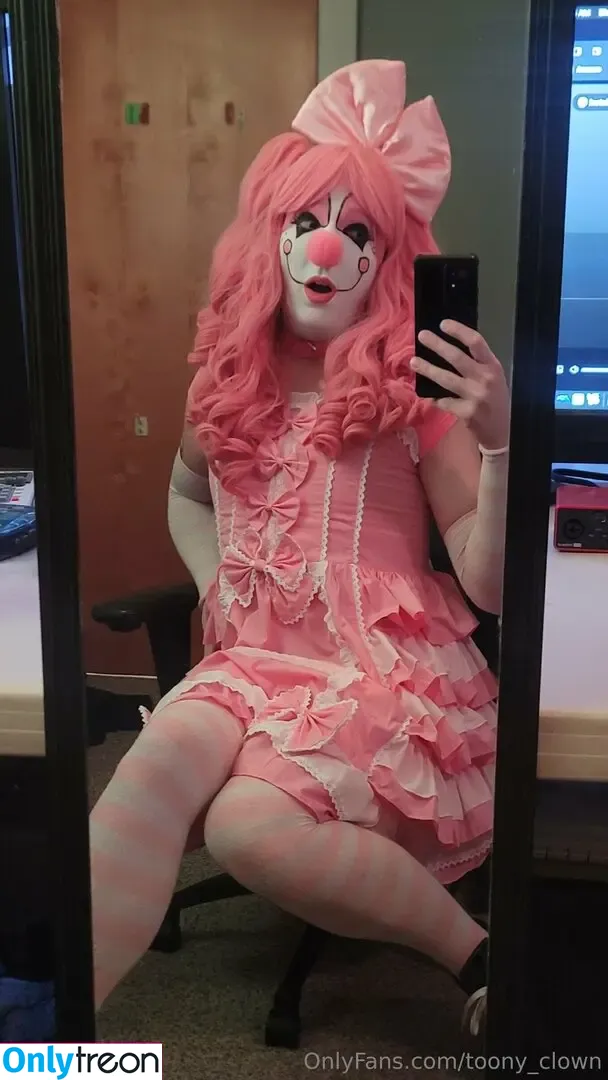 toony_clown голая photo #0275 (toony_clown)