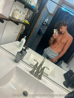 tooturntuncensored / tooturnttony nude photo #0011