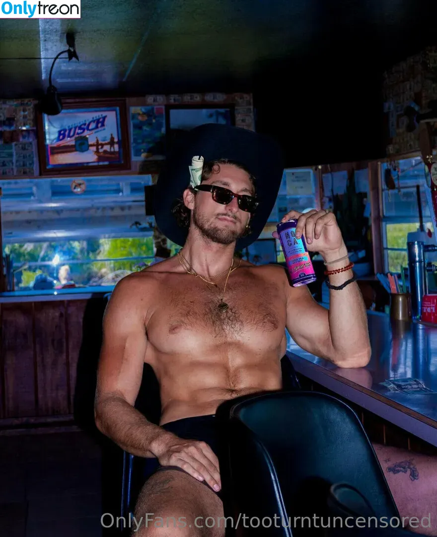 tooturntuncensored nude photo #0021 (tooturnttony)