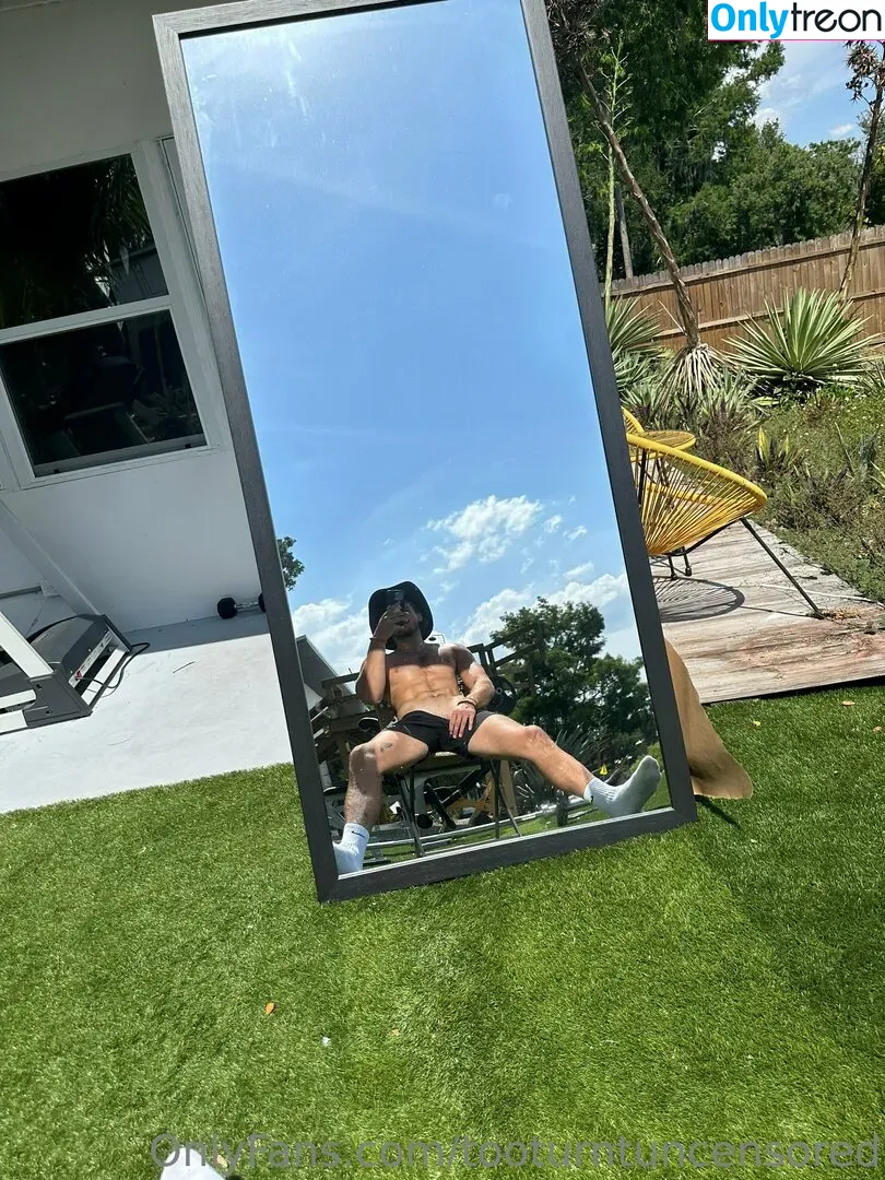 tooturntuncensored nude photo #0033 (tooturnttony)