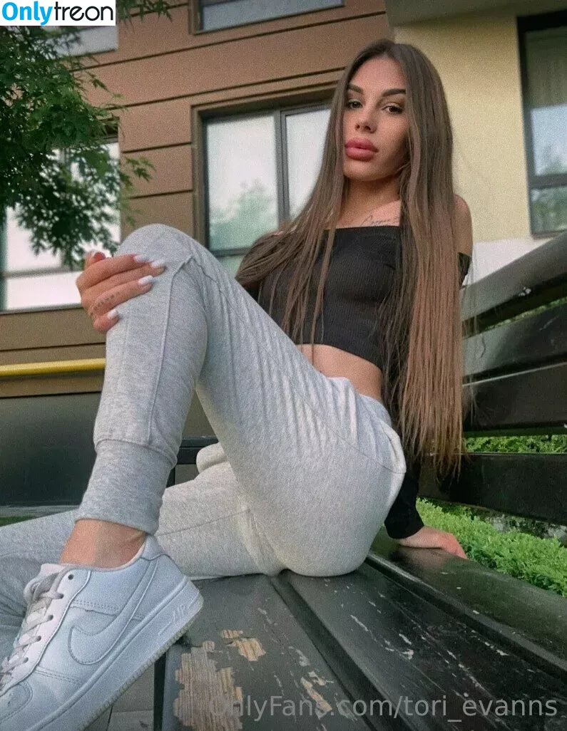 tori_evanns голая photo #0021 (tori_evans_)