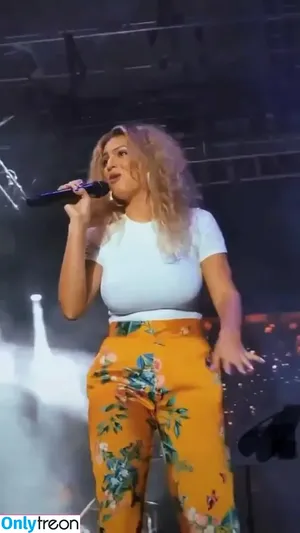 Tori Kelly / torikelly фото голая #0023