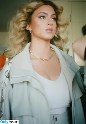 Tori Kelly / torikelly фото голая #0072