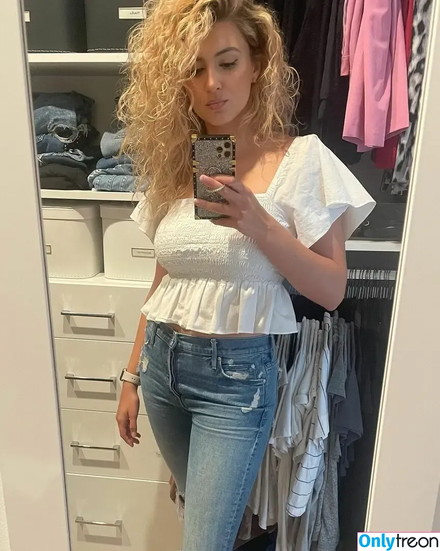 Tori Kelly nude photo #0062 (torikelly)