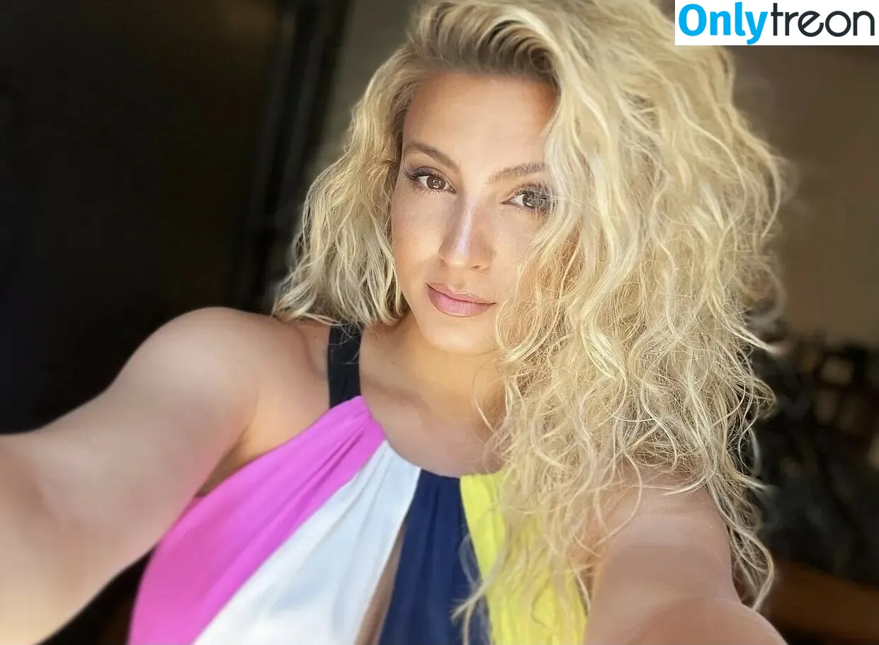 Tori Kelly nude photo #0129 (torikelly)