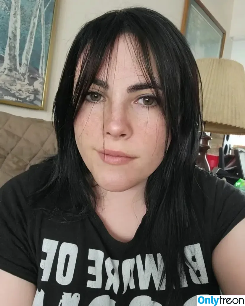 Toriana nude photo #0003 (torianabee / torianoir)