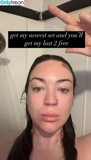 Toripleaseshutup nude photo #0006