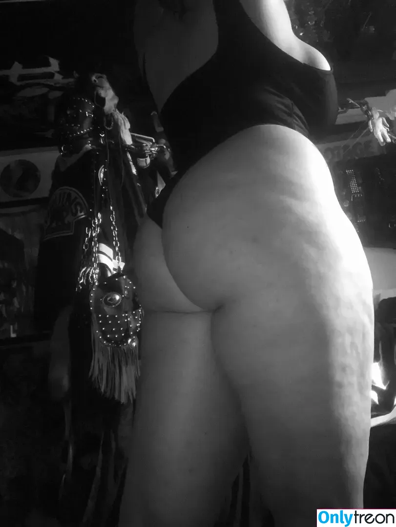 Toripleaseshutup nude photo #0051 (Toripleaseshutup)