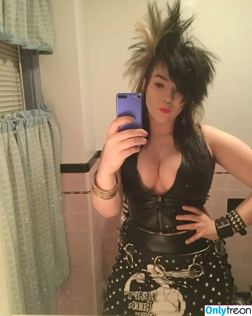Toripleaseshutup nude photo #0098 (Toripleaseshutup)
