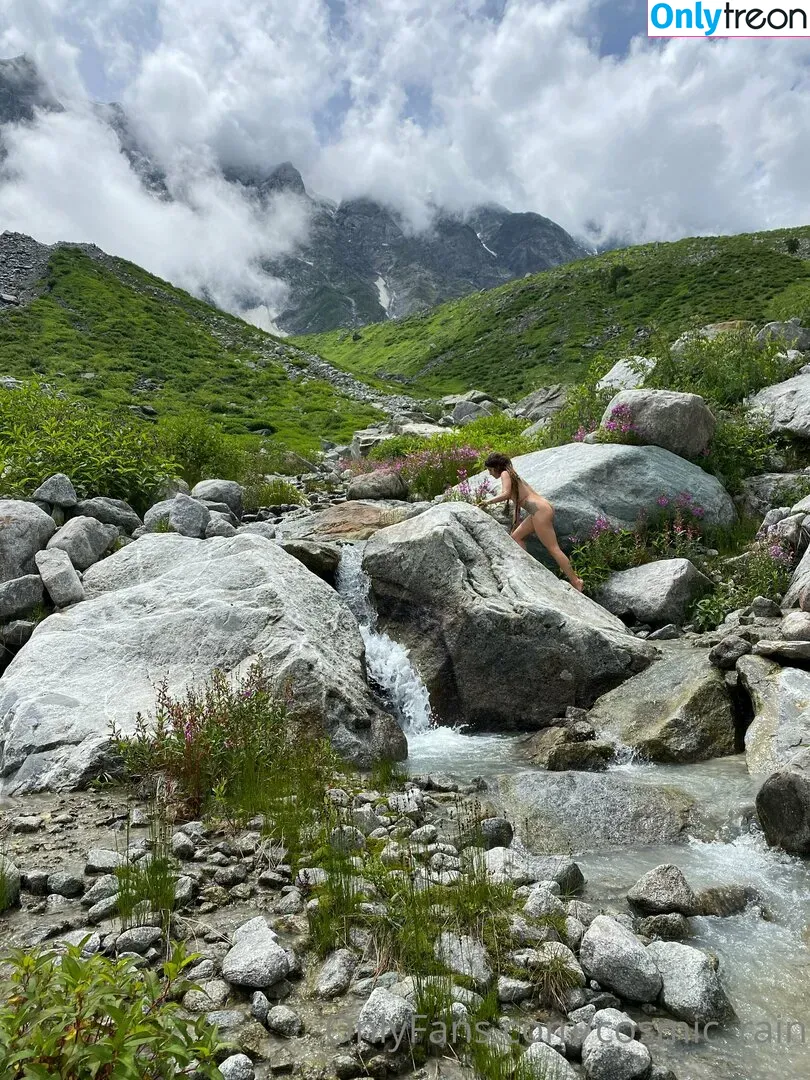 Touched By Nature голая photo #0170 (touchedbinature / touchedbynature / touchedbynature_de)