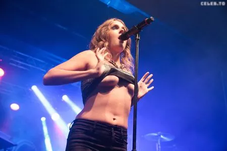 Tove Lo / cupfullofinsanity / tovelo фото голая #0567