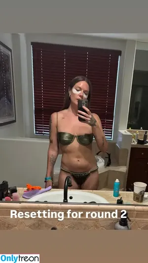 Tove Lo / cupfullofinsanity / tovelo nude photo #0604
