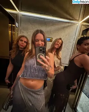 Tove Lo / cupfullofinsanity / tovelo nude photo #0614