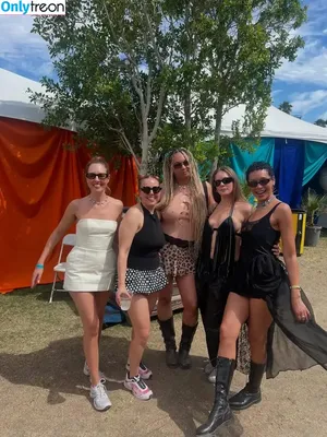 Tove Lo / cupfullofinsanity / tovelo nude photo #0615