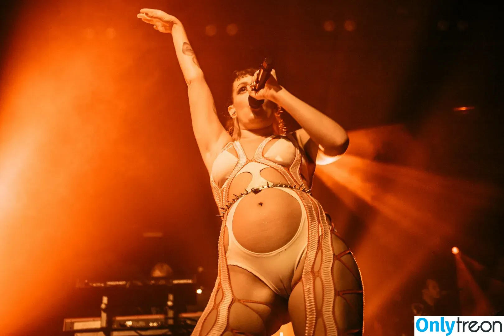 Tove Lo nude photo #0230 (cupfullofinsanity / tovelo)