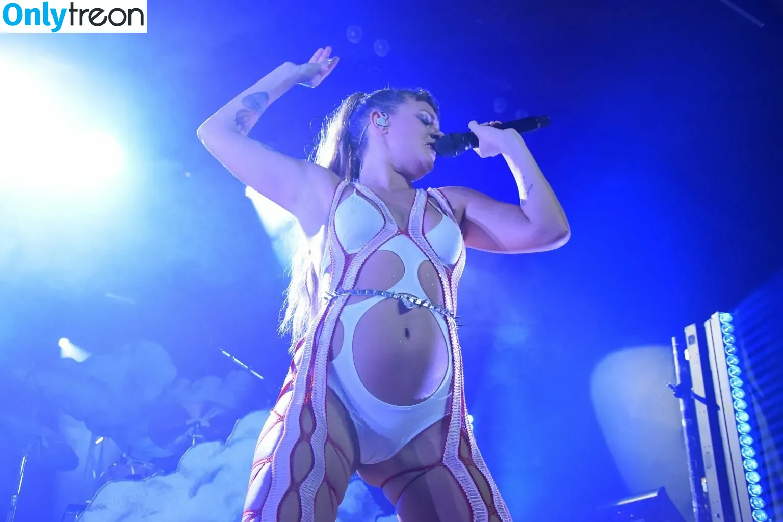 Tove Lo nude photo #0369 (cupfullofinsanity / tovelo)