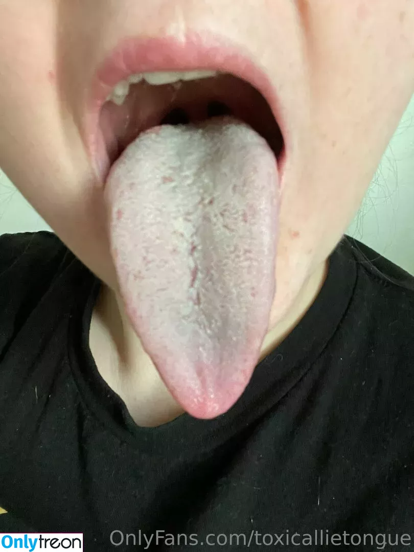 toxicallietongue nude photo #0035 (toxicallietongue)