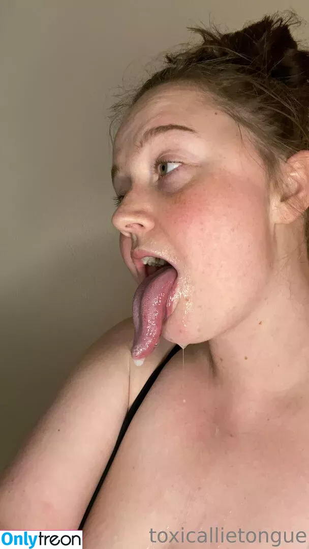 toxicallietongue nude photo #0041 (toxicallietongue)