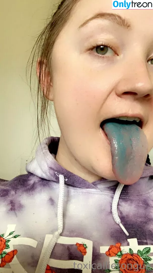 toxicallietongue nude photo #0067 (toxicallietongue)