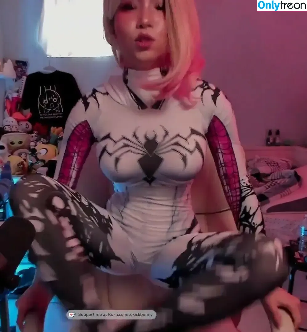 Toxickbunny nude photo #0013 (toxiccandyy)