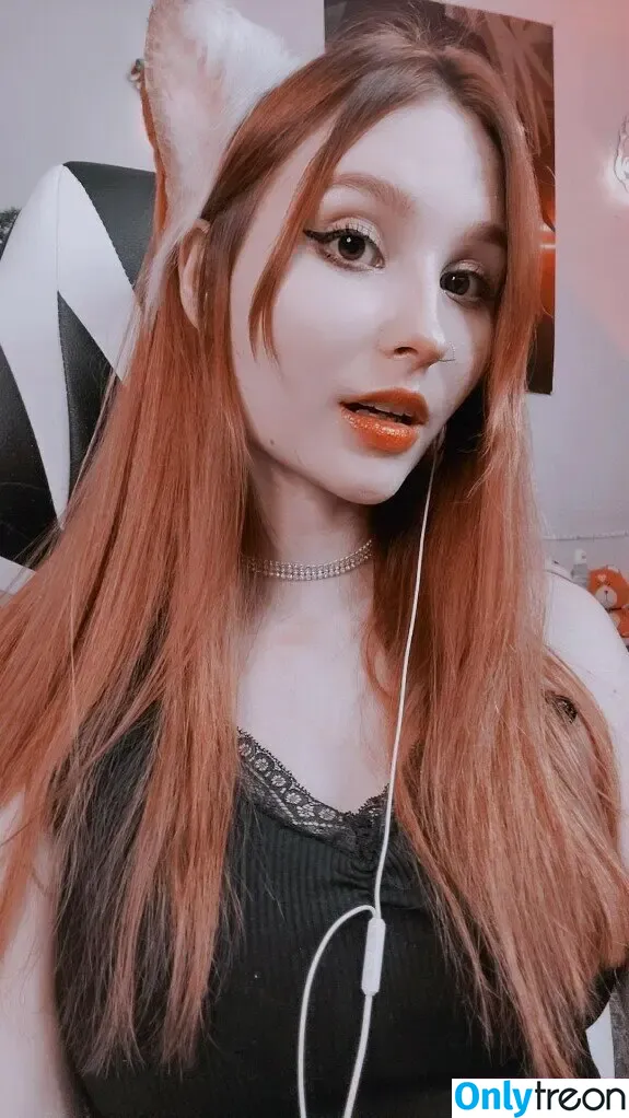 ToxieFoxy nude photo #0054 (toxie_foxy)
