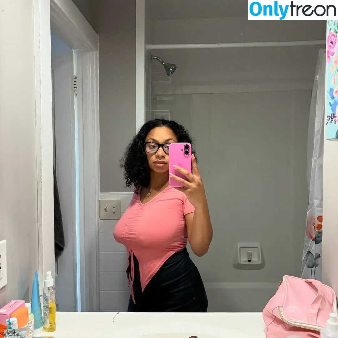 Tpnaomi nude photo #0063 (enchantingnaomi / oldwas kinkytbaby1)
