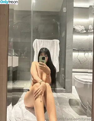 Tr.yaz / Tyraaw nude photo #0020