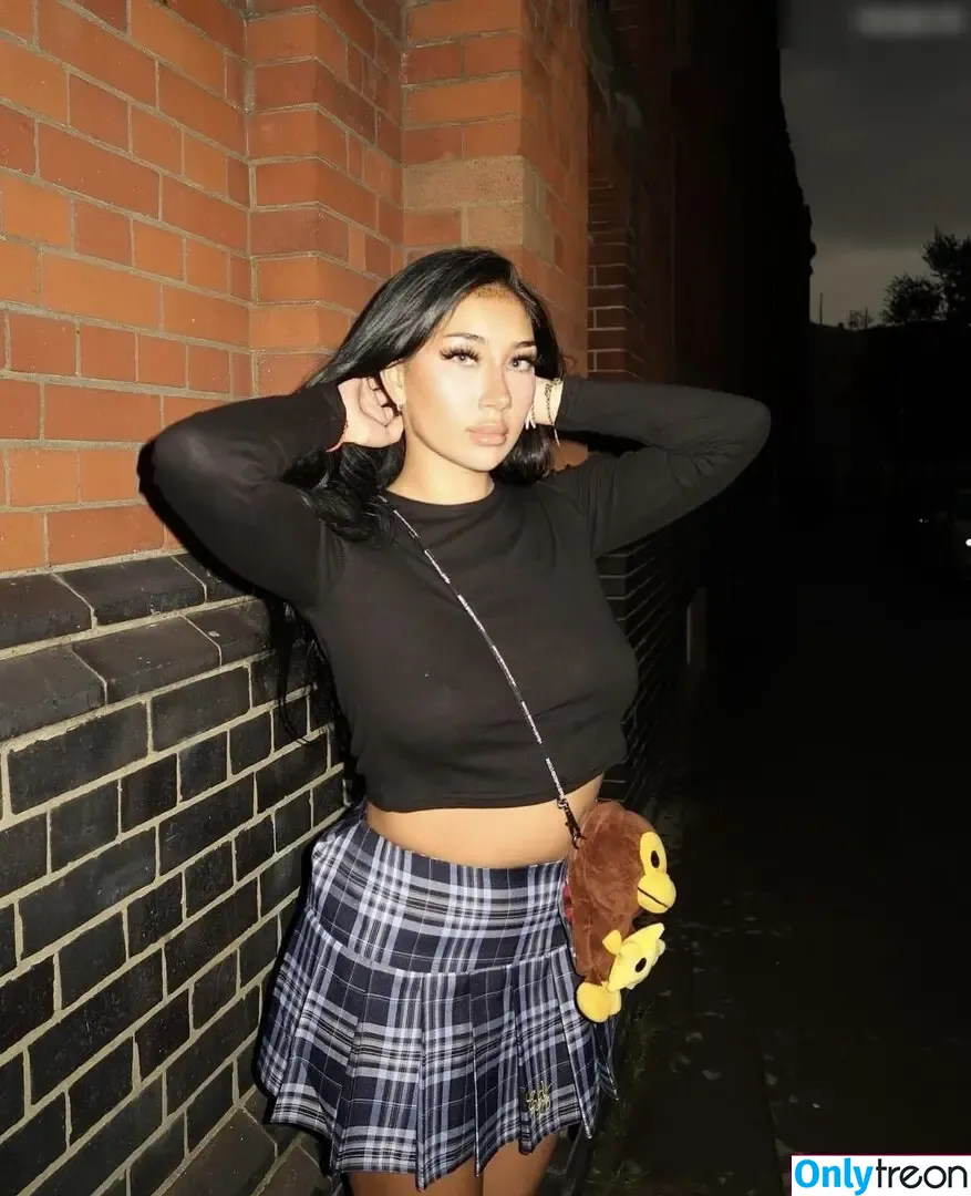 Tr.yaz nude photo #0004 (Tyraaw)