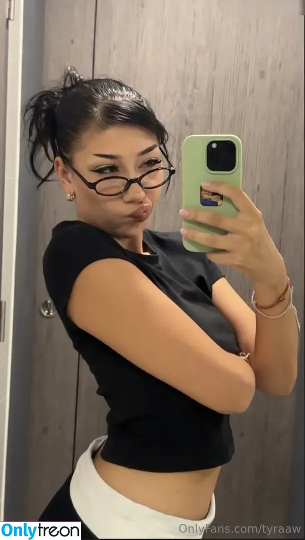 Tr.yaz nude photo #0024 (Tyraaw)