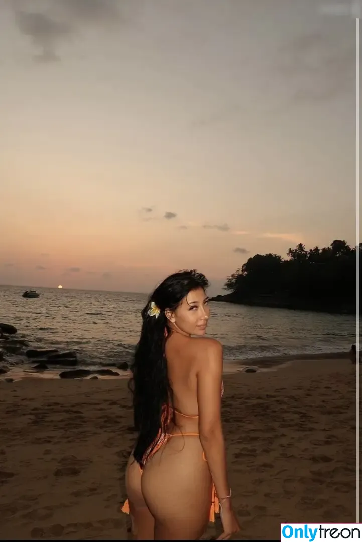 Tr.yaz nude photo #0033 (Tyraaw)