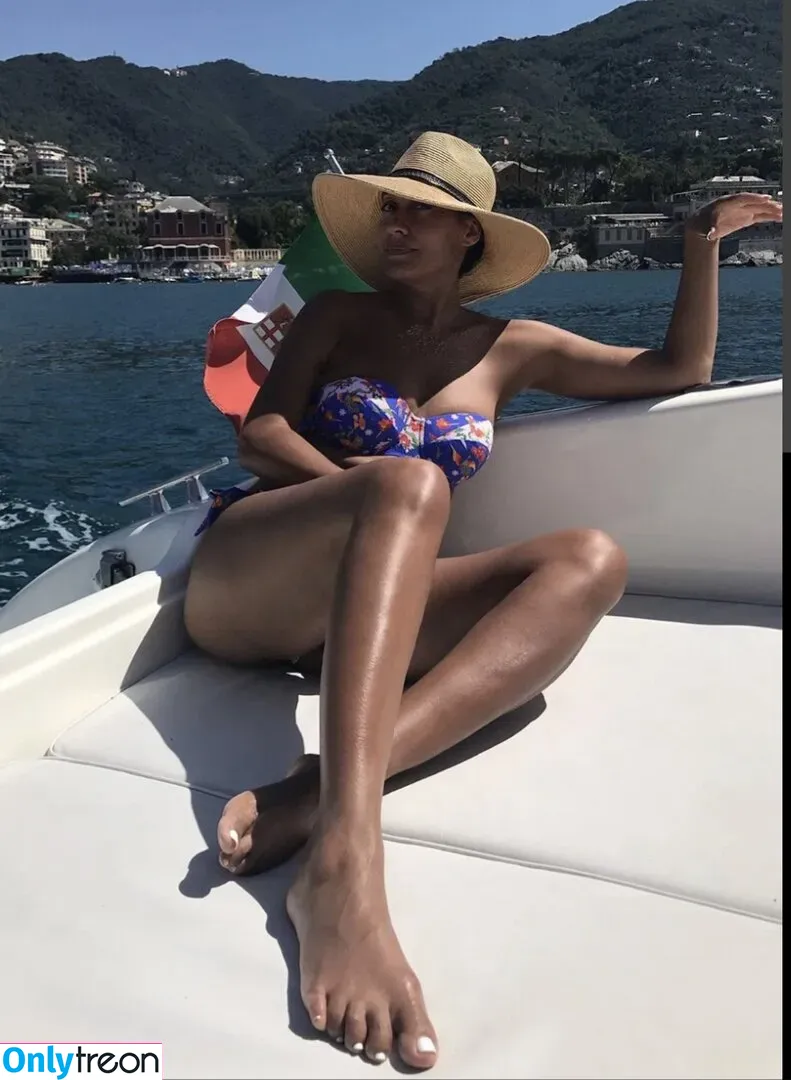 Tracee Ellis Ross nude photo #0087 (traceeellisross)