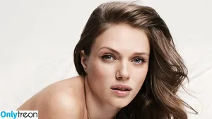 Tracy Spiridakos / spiridakos фото голая #0007